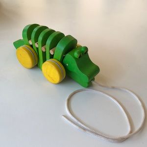 Plan toys wooden dancing Alligator